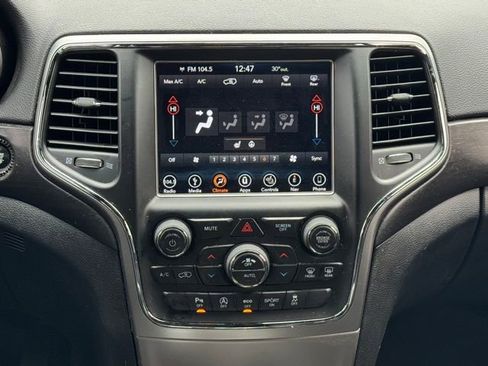 Used 2018 Jeep Grand Cherokee Altitude image 25