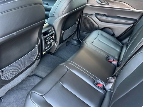 New 2025 Jeep Grand Cherokee Limited image 12