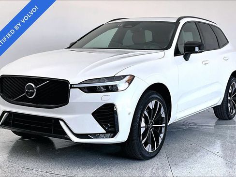 Certified 2026 Volvo XC60 B5 Plus AWD/4WD image 12