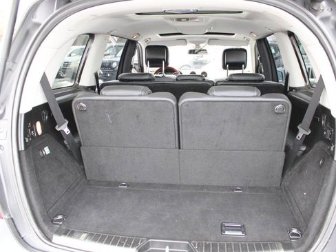 Used 2012 Mercedes-Benz GL 550 4MATIC image 29