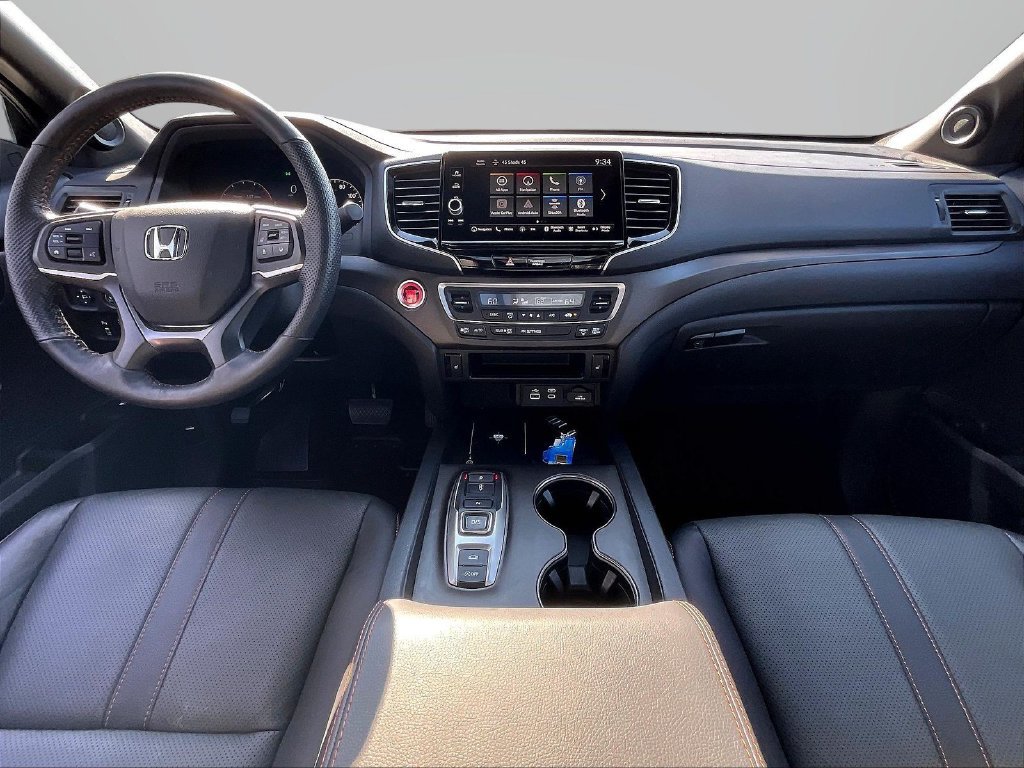 Used 2025 Honda Ridgeline TrailSport image 9