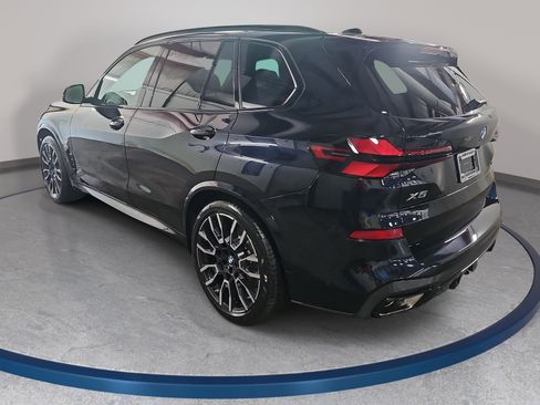 New 2026 BMW X5 xDrive50e w/ M Sport Package AWD/4WD image 7