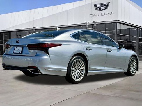 Used 2024 Lexus LS 500 RWD image 9