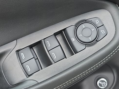 Used 2023 Buick Encore GX Select w/ Experience Buick Package image 17