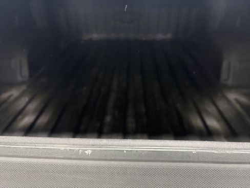 Used 2023 Chevrolet Silverado 1500 Custom image 27