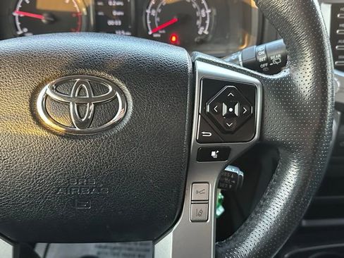 Used 2020 Toyota 4Runner SR5 image 22