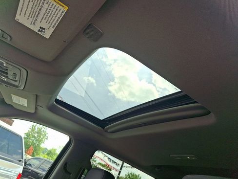 Used 2019 Chevrolet Silverado 1500 LT Trail Boss image 16