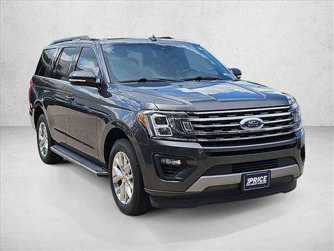 Used 2021 Ford Expedition XLT RWD image 3