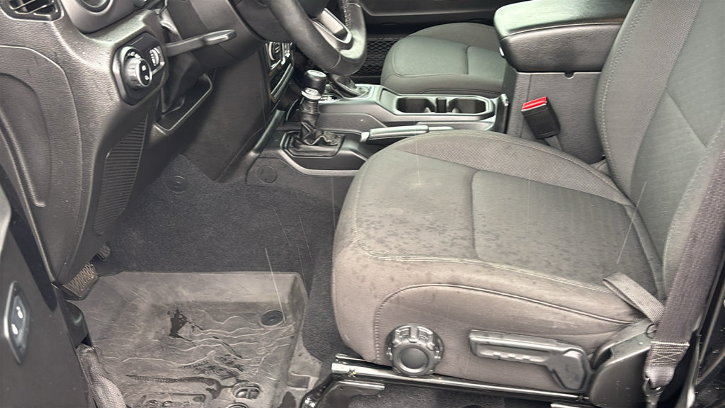 Used 2023 Jeep Gladiator Sport AWD/4WD image 27