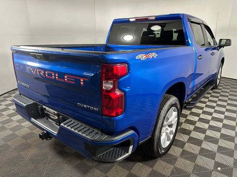 Used 2022 Chevrolet Silverado 1500 Custom image 5