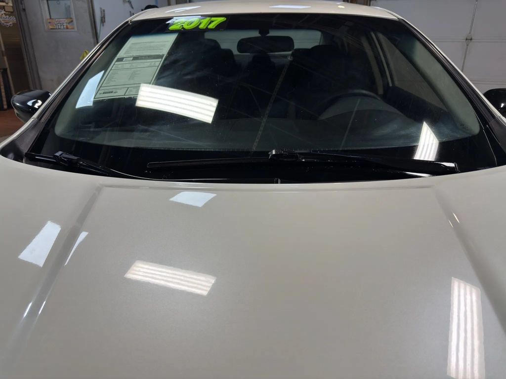 Used 2017 Nissan Altima 2.5 SR w/ Midnight Edition Package FWD image 26