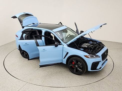 New 2026 Jaguar F-PACE SVR image 37