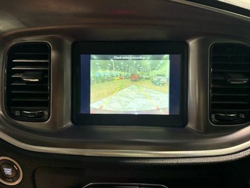 Used 2020 Dodge Charger SXT w/ Blacktop Package image 21