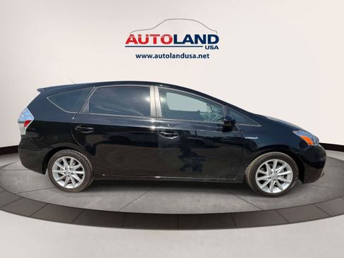 Used 2014 Toyota Prius V Five FWD image 6