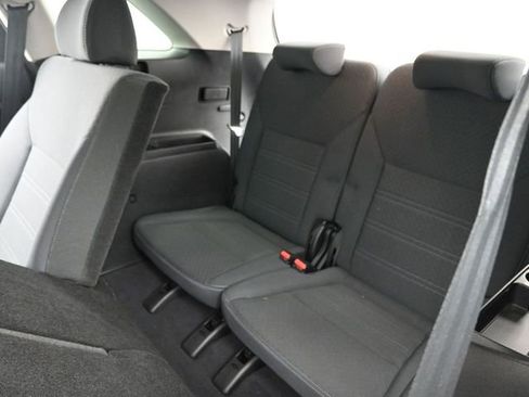 Used 2018 Kia Sorento LX image 27
