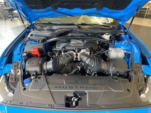 Used 2025 Ford Mustang Dark Horse w/ Dark Horse Handlin Package RWD image 3