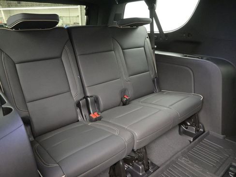 New 2026 GMC Yukon XL Elevation image 8