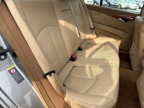 Used 2008 Mercedes-Benz E 320 BlueTEC Sedan image 27