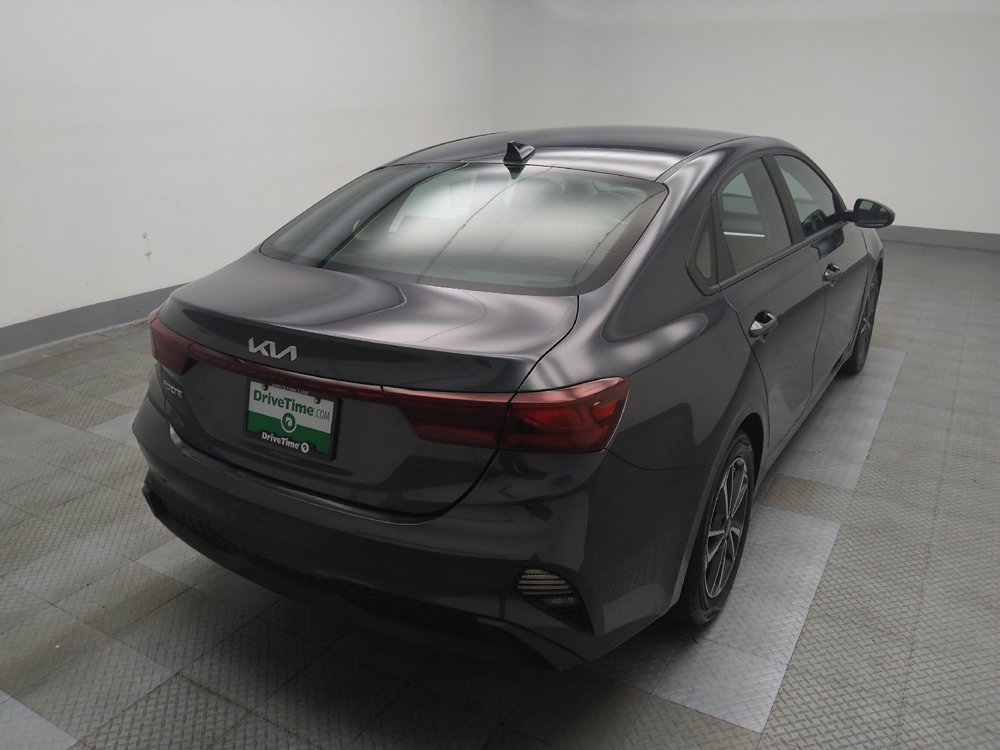 Used 2024 Kia Forte LXS FWD image 9