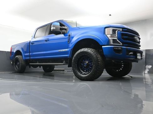 Used 2020 Ford F250 Platinum w/ Tremor Off-Road Package AWD/4WD image 22