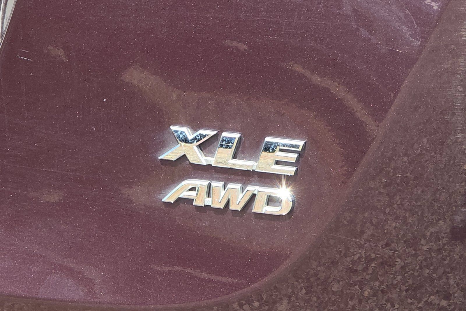 Used 2017 Toyota RAV4 XLE AWD/4WD image 23