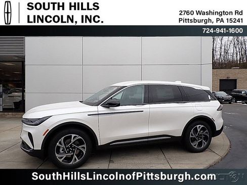 New 2026 Lincoln Nautilus Premier image 8