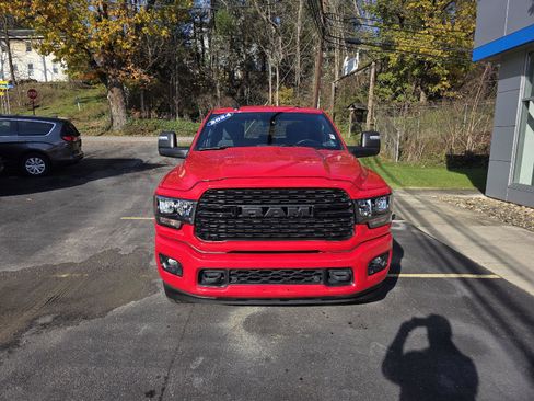 Used 2024 RAM 2500 Big Horn w/ Night Edition image 5