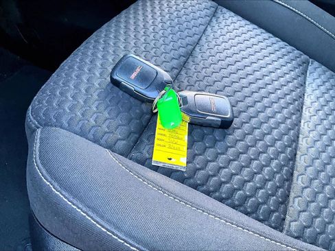 Used 2019 GMC Acadia SLE image 14