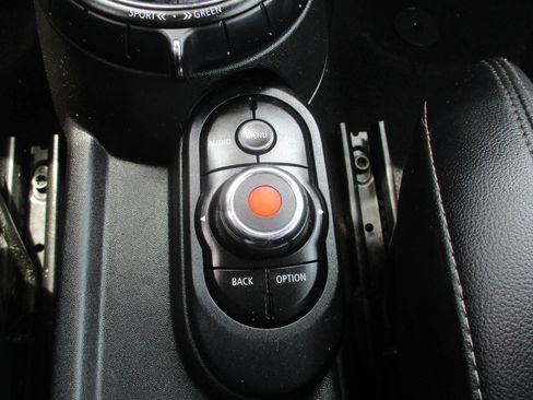 Used 2016 MINI Cooper S FWD image 29