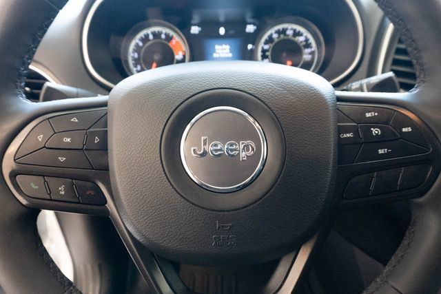 Used 2022 Jeep Cherokee Trailhawk AWD/4WD image 23