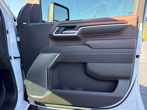 Used 2024 GMC Sierra 2500 Denali w/ Denali Reserve Package image 13