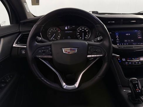 Used 2021 Cadillac XT6 Premium Luxury FWD image 21