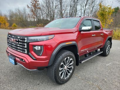 Used 2024 GMC Canyon Denali