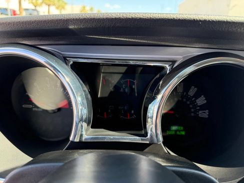 Used 2005 Ford Mustang Coupe RWD image 20