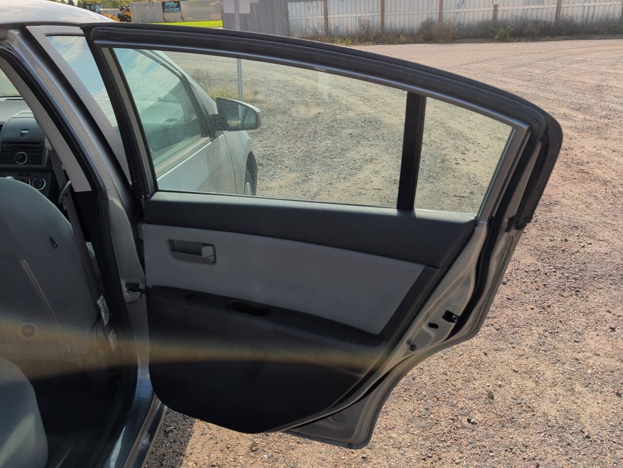 Used 2011 Nissan Sentra 2.0 FWD image 26