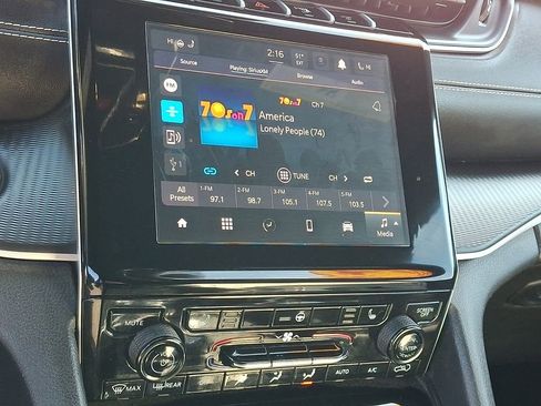 Used 2024 Jeep Grand Cherokee L Laredo AWD/4WD image 23