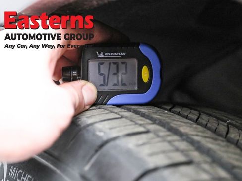 Used 2022 Toyota Corolla Cross LE image 28