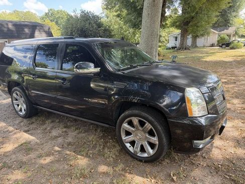 Used 2012 Cadillac Escalade ESV Premium AWD/4WD image 5