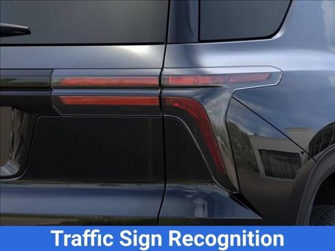 New 2026 Chevrolet Traverse LT w/ Driver Confidence Package FWD image 12