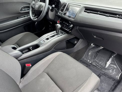 Used 2021 Honda HR-V EX image 17