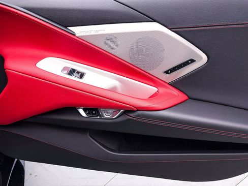 Used 2020 Chevrolet Corvette Stingray Preferred Cpe w/ 2LT Preferred Equipment Group RWD image 37