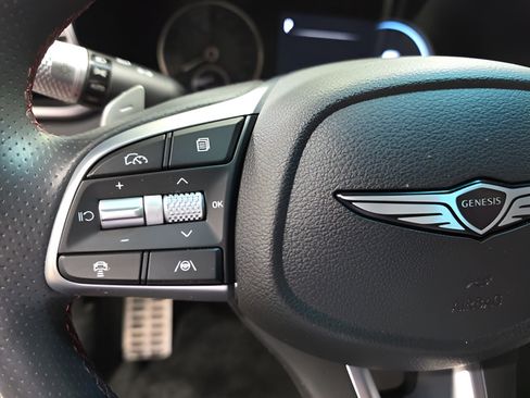 Used 2025 Genesis G70 3.3T Advanced RWD image 18