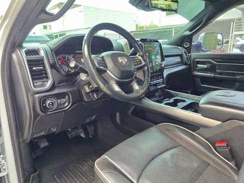 Used 2022 RAM 3500 Laramie AWD/4WD image 13