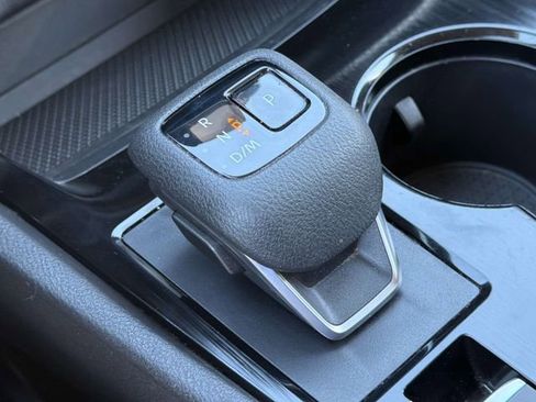 Certified 2023 Nissan Rogue SV FWD image 16