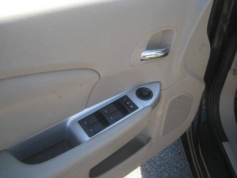 Used 2012 Chrysler 200 Touring image 20