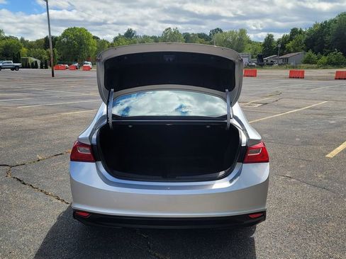 Used 2021 Chevrolet Malibu LS image 11