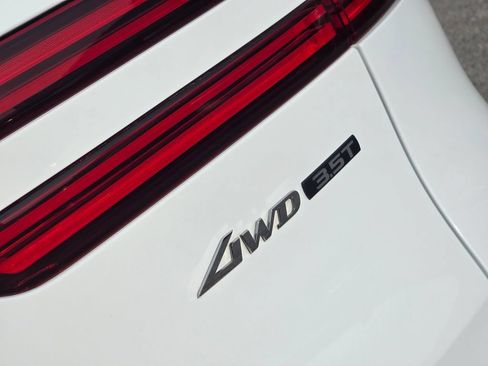 Used 2024 Genesis GV70 3.5T Sport w/ Sport Advanced Package AWD/4WD image 8