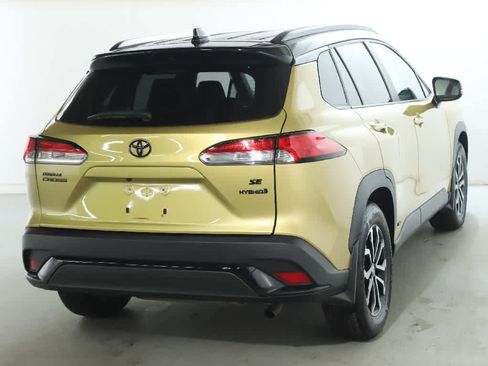 Used 2023 Toyota Corolla Cross SE image 45