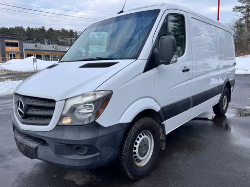 Used 2017 Mercedes-Benz Sprinter 2500 image 4