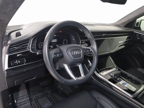Used 2019 Audi Q8 Prestige image 24